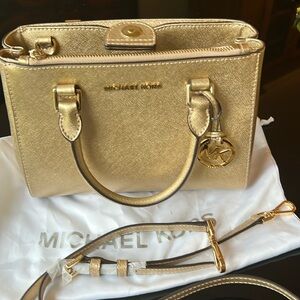 COPY - Michael Kors Metallic Gold handbag lady or crossbody